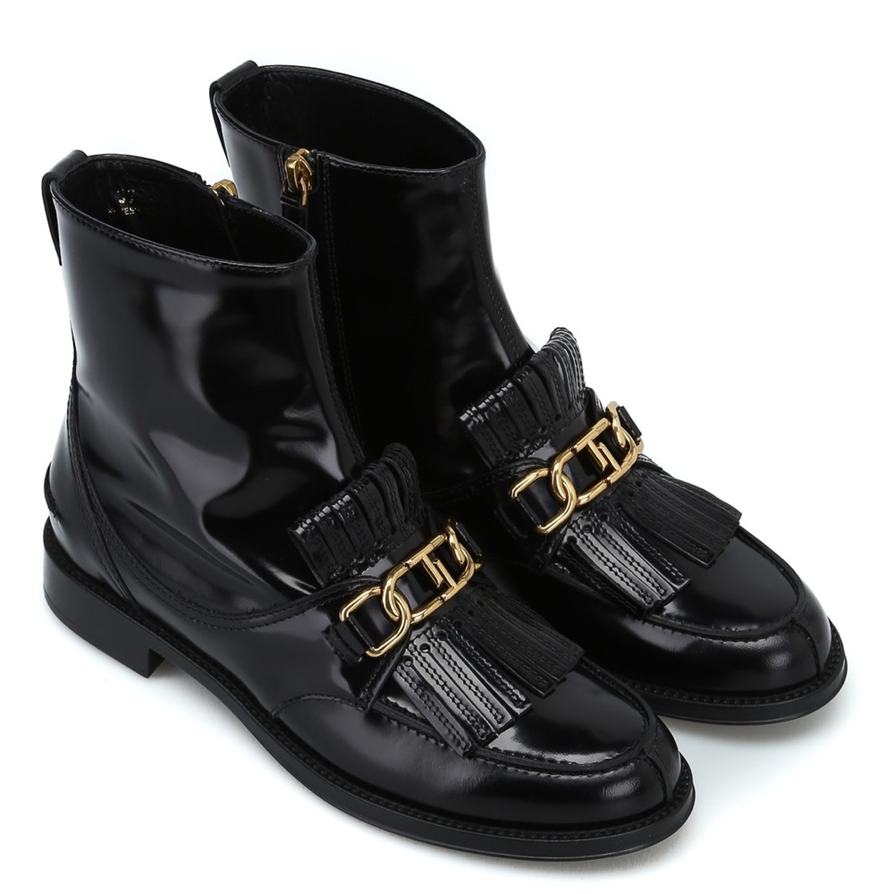 Tod’s T lock Bootie